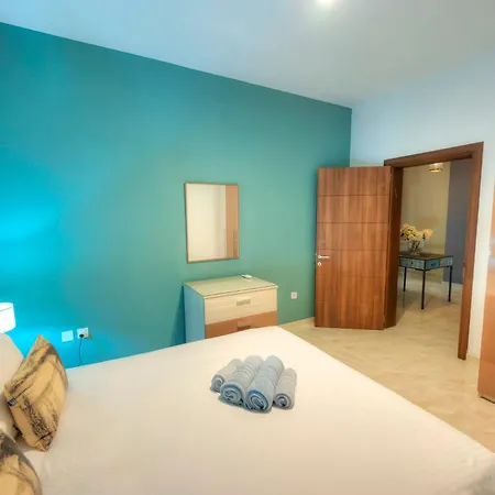 Lägenhet Luxury & Spacious 3 Bedroom Seafront, Balcony Yhai1-1 Sliema