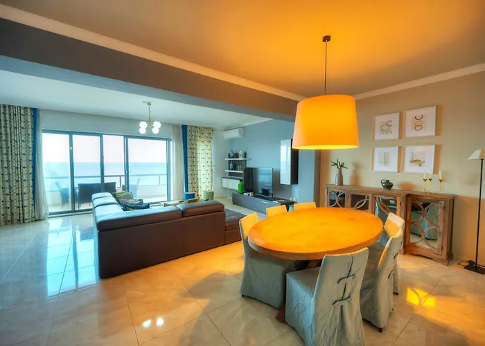 アパート Luxury & Spacious 3 Bedroom Seafront, Balcony Yhai1-1 *